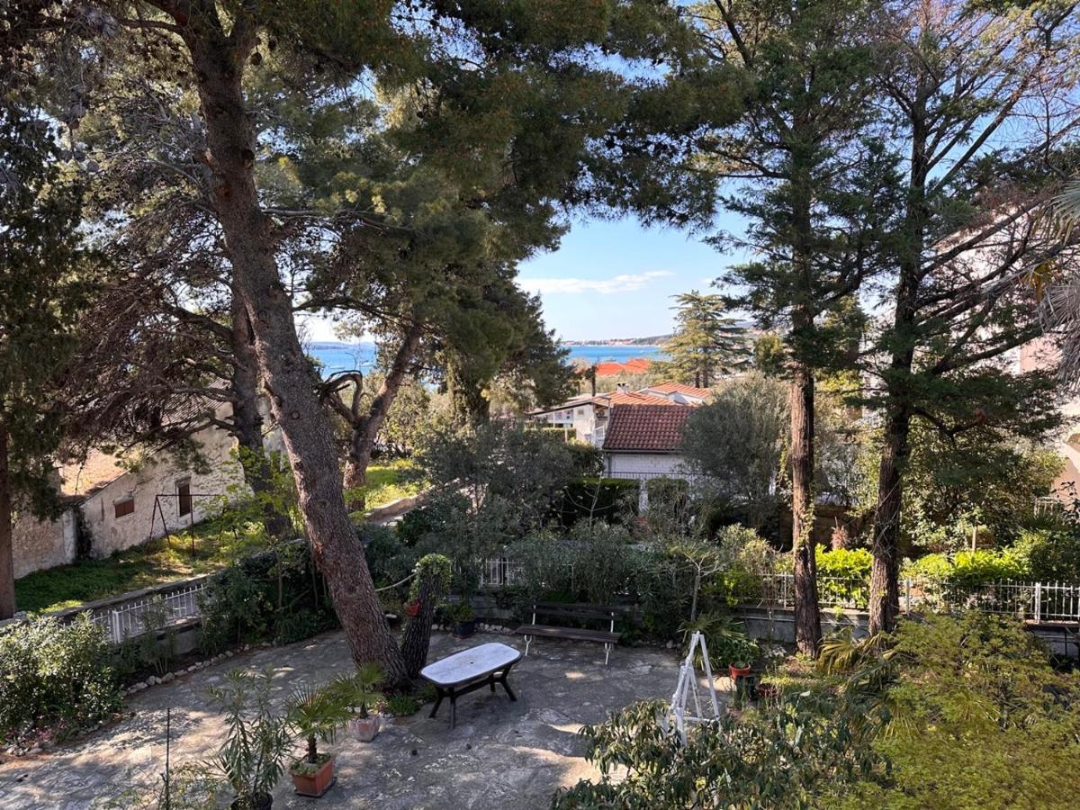 Beach Apartment - 50M From The Beach With Free Parking Biograd Na Moru Eksteriør billede